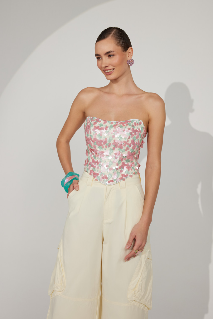Star-Shaped Sleeveless Top