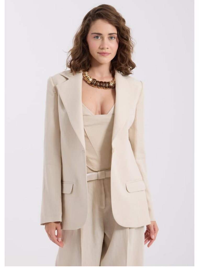 Beyond Ordinary Jacket – 100% Linen