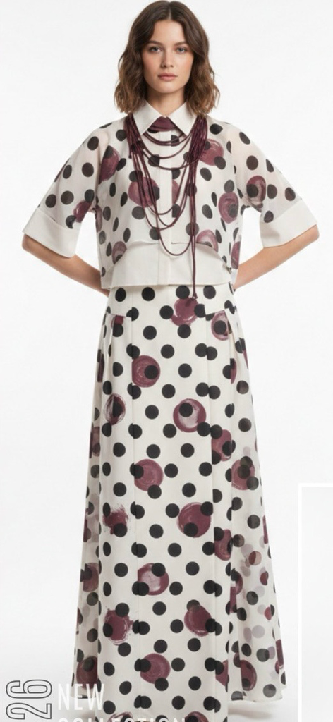  تنورة كلوش منقطة (بوكا دوت)