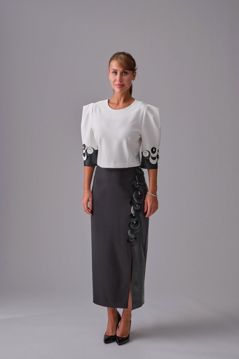 [2521029] Short Sleeve Blouse with Laser Accessories