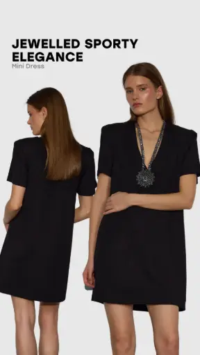 [25S1511] Small Elegant Sports Gemstone-Studded Dress